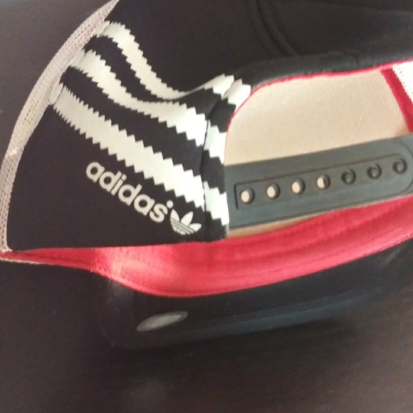 Adidas Chicago Bulls Mesh Snapback - Picture 4 of 4